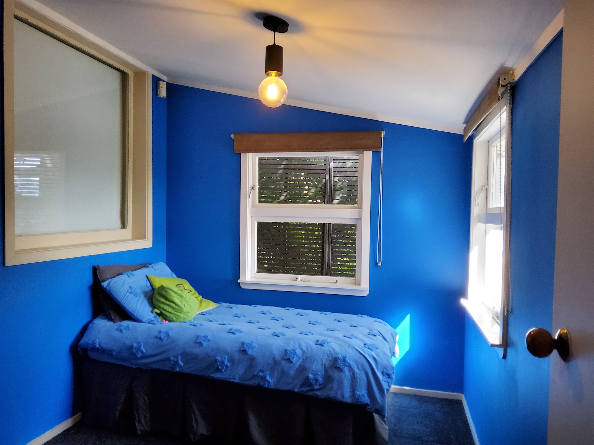 Centre bedroom