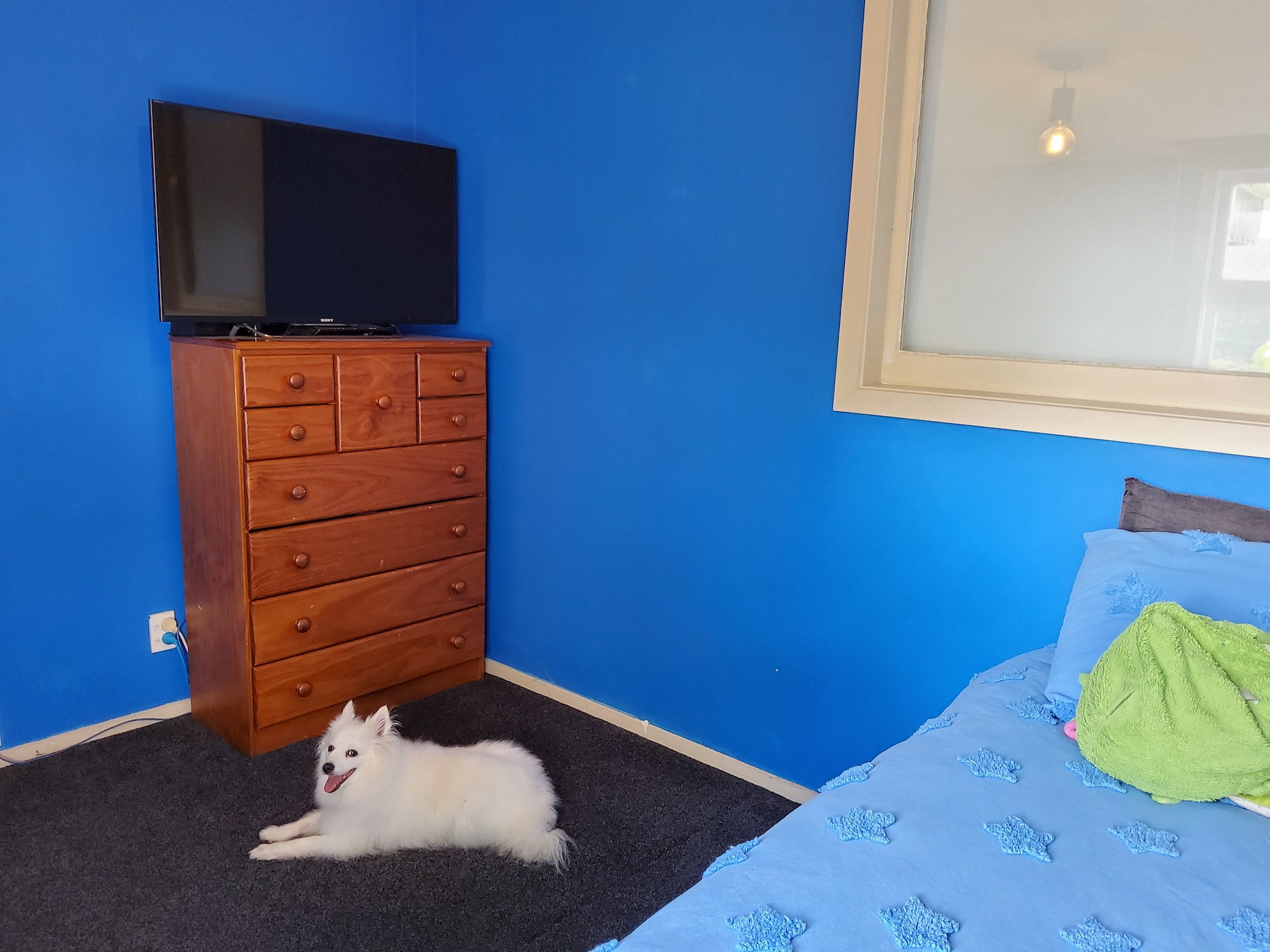 Centre bedroom